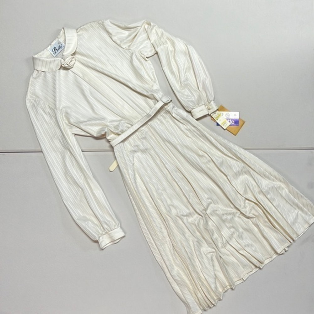 Dead Stock Vintage Butte Long Sleeve‎ Midi Dress